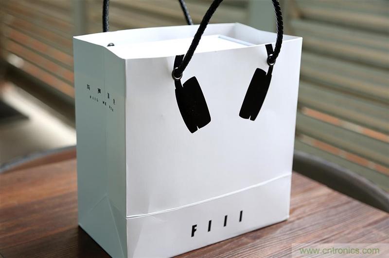 頭條哥的夢想之作！FIIL耳機(jī)能讓汪峰上頭條否？