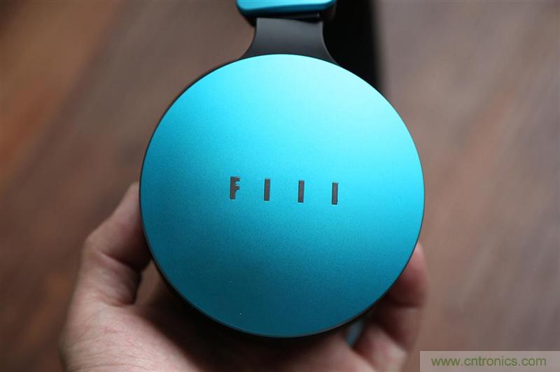 頭條哥的夢想之作！FIIL耳機(jī)能讓汪峰上頭條否？