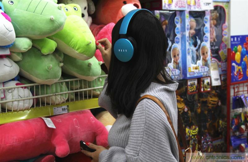 頭條哥的夢想之作！FIIL耳機(jī)能讓汪峰上頭條否？