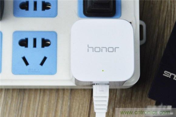 大House也能隨心連，榮耀WiFi穿墻寶評測