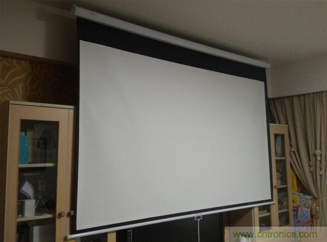 無屏電視時代已然來臨，客廳你做好準備了嗎？