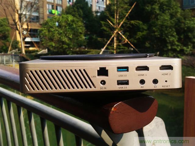 無屏電視時代已然來臨，客廳你做好準備了嗎？