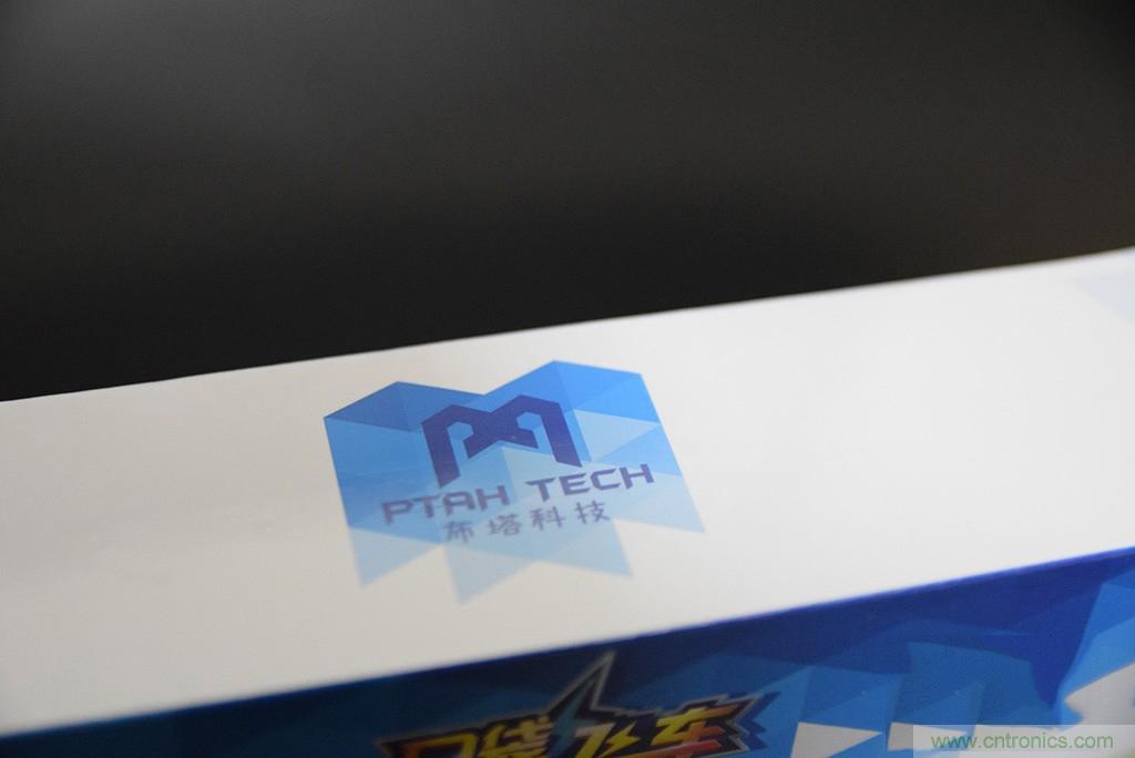 虛擬與現(xiàn)實(shí)相結(jié)合的飛車游戲，讓你體驗(yàn)速度與激情的碰撞！