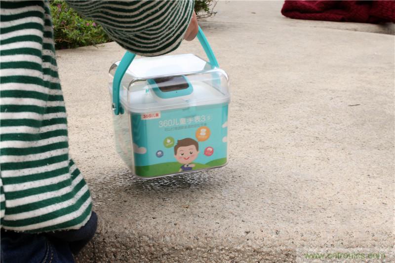 別讓《失孤》重演，360兒童手表幫你定住家中小頑童！