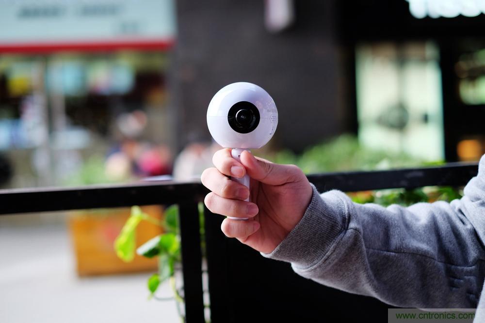 造型神似BB8，讓照片翻滾起來(lái)&mdash;&mdash;暴風(fēng)魔眼