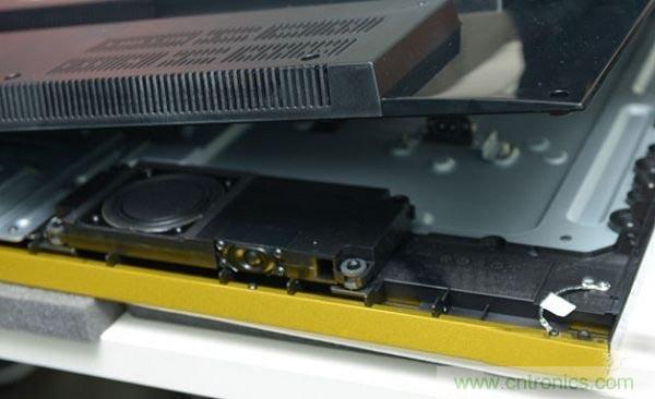 小米電視震撼拆解:內(nèi)部芯片電路設(shè)計構(gòu)造曝光