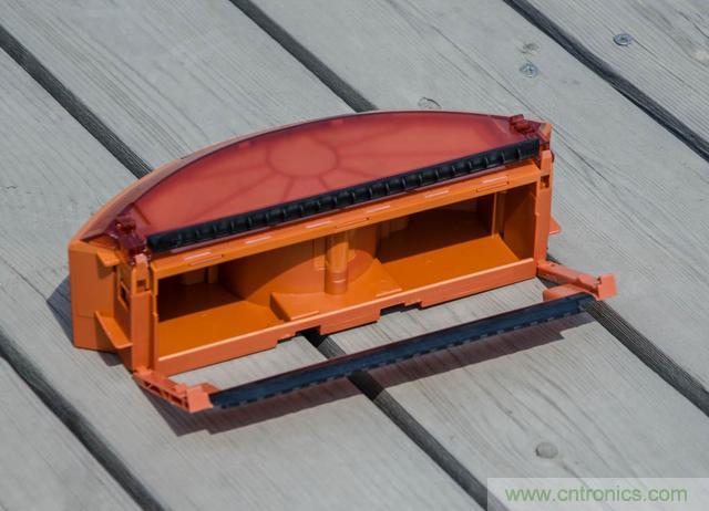 智能導(dǎo)航掃地機(jī)器人，以內(nèi)更靠譜！