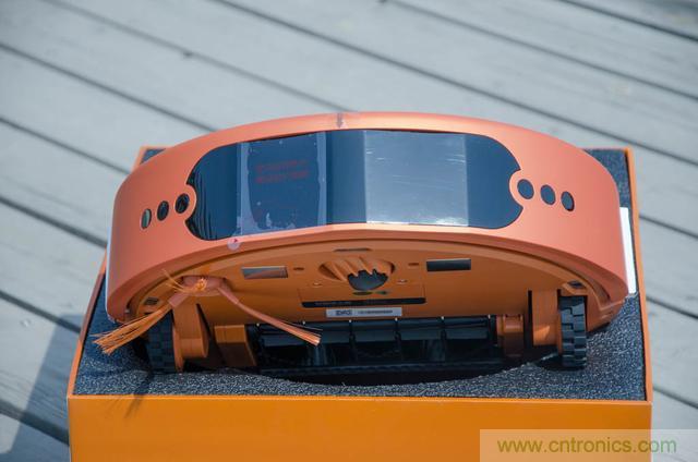 智能導(dǎo)航掃地機(jī)器人，以內(nèi)更靠譜！