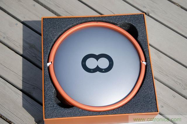 智能導(dǎo)航掃地機(jī)器人，以內(nèi)更靠譜！