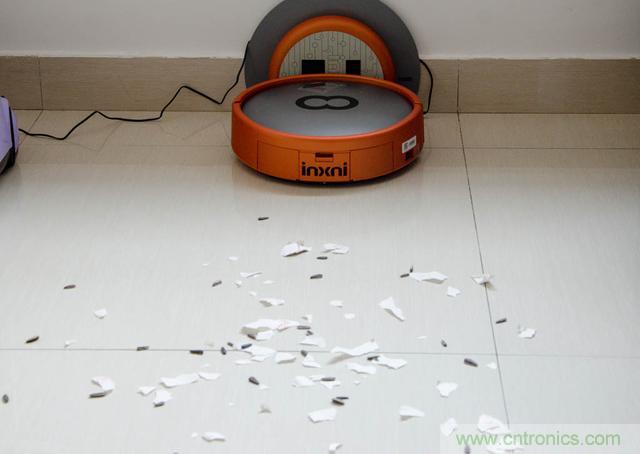 智能導(dǎo)航掃地機(jī)器人，以內(nèi)更靠譜！