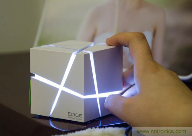 洛斐創(chuàng)意藍(lán)牙音箱，光與建筑點(diǎn)綴生活