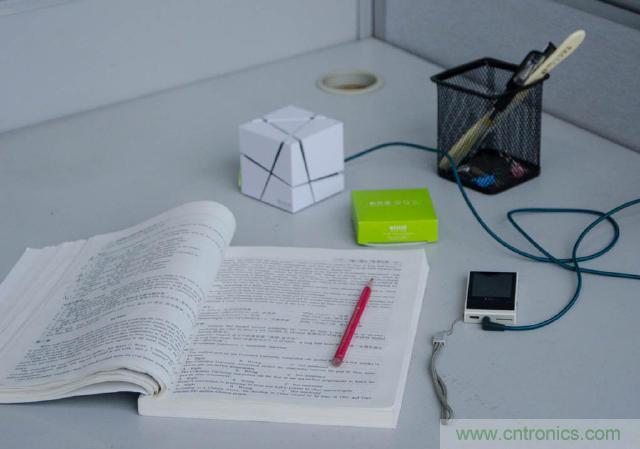 洛斐創(chuàng)意藍(lán)牙音箱，光與建筑點(diǎn)綴生活