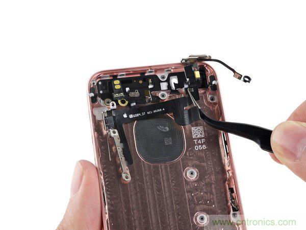 有什么地方?jīng)]有變？iPhone SE真機(jī)拆解