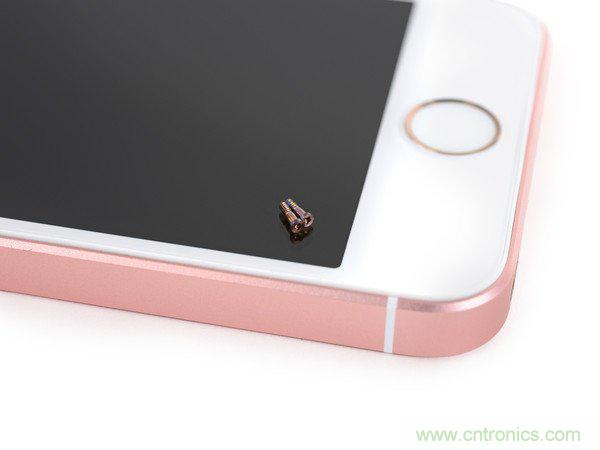 有什么地方?jīng)]有變？iPhone SE真機(jī)拆解