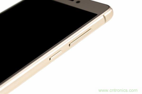 小米手機4S超詳細拆解:內外硬件大升級