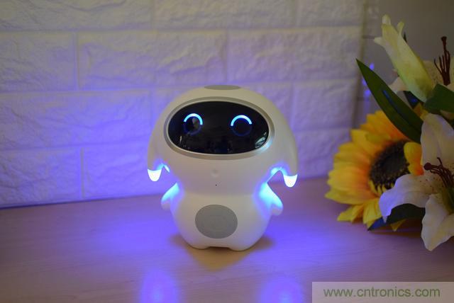 &ldquo;爸爸再不陪我，我就長(zhǎng)大了&rdquo;&mdash;&mdash;小騰機(jī)器人