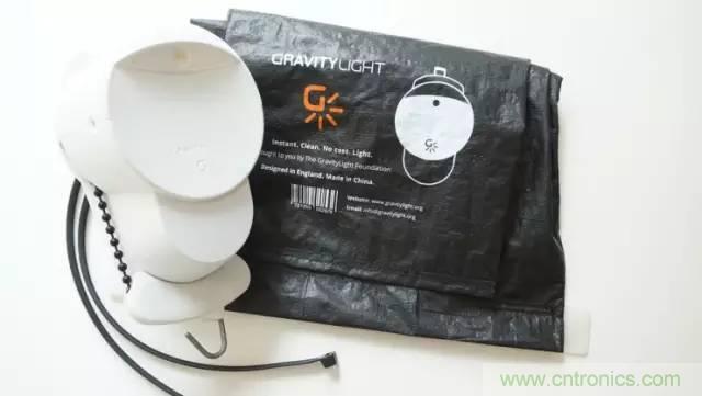 單靠重力就能工作的燈，將為15億人帶來光明