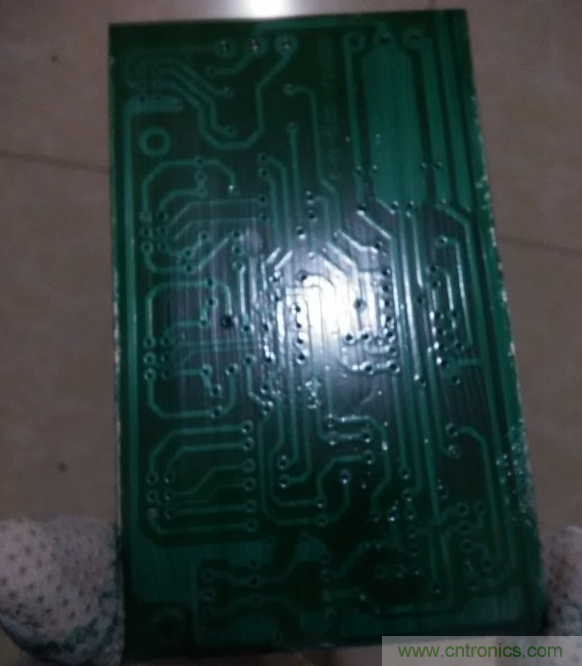 嘗試了四次PCB制作， 最后一發(fā)算是成功了