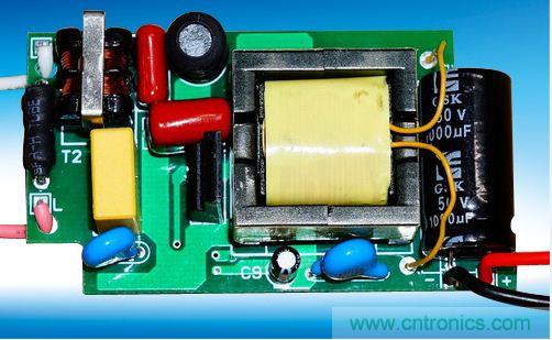 LED驅(qū)動(dòng)電源的分類、選擇及使用注意事項(xiàng)