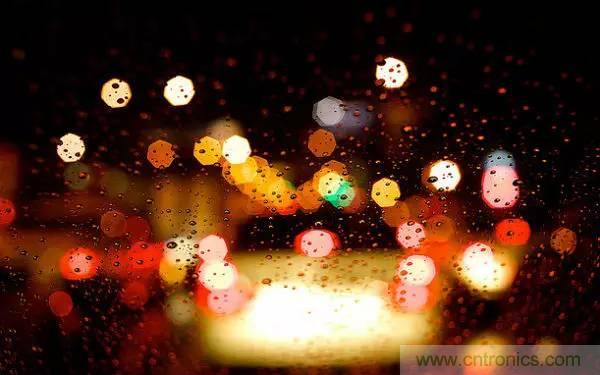 當(dāng)我們?cè)谡務(wù)撟詣?dòng)駕駛時(shí)，我們到底在談?wù)撌裁矗? width=