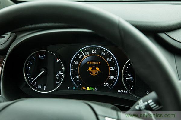 親測：從ADAS到自動駕駛，不同品牌上路表現(xiàn)對比