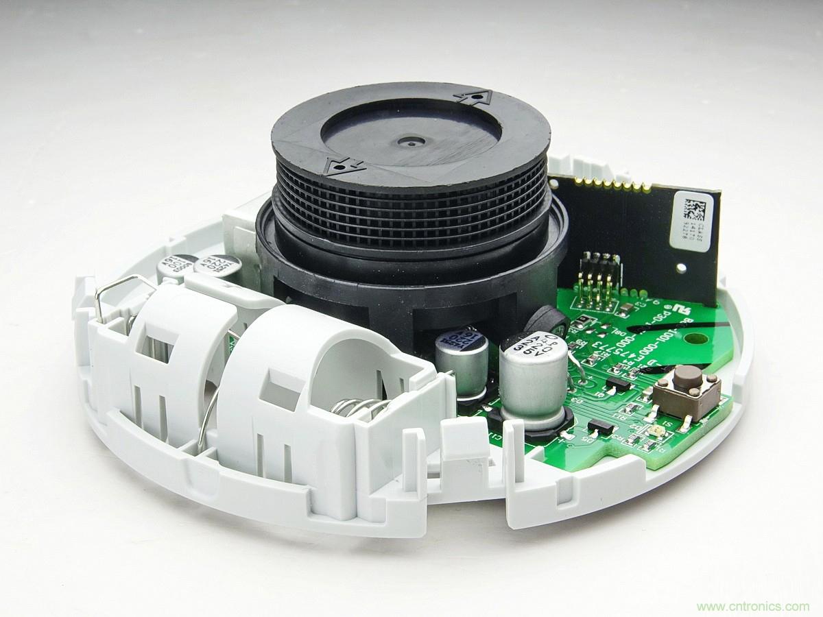 小米煙霧報(bào)警器拆解：一顆電池可用五年是如何做到的？