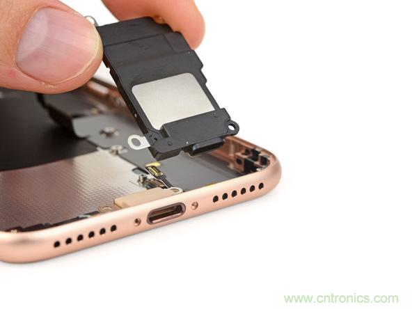 iPhone 8首拆：無線充電版本的iPhone 7？