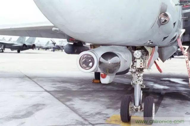 紅外傳感器工作原理、種類、特點(diǎn)以及應(yīng)用詳解