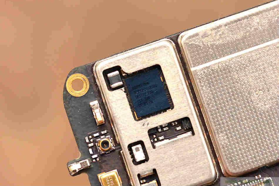 拆解魅族15 Plus：玩轉(zhuǎn)了新概念，但其工藝究竟如何？