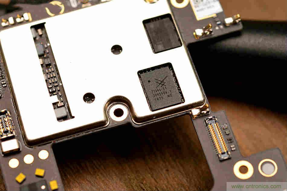 拆解魅族15 Plus：玩轉(zhuǎn)了新概念，但其工藝究竟如何？