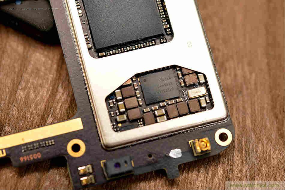 拆解魅族15 Plus：玩轉(zhuǎn)了新概念，但其工藝究竟如何？