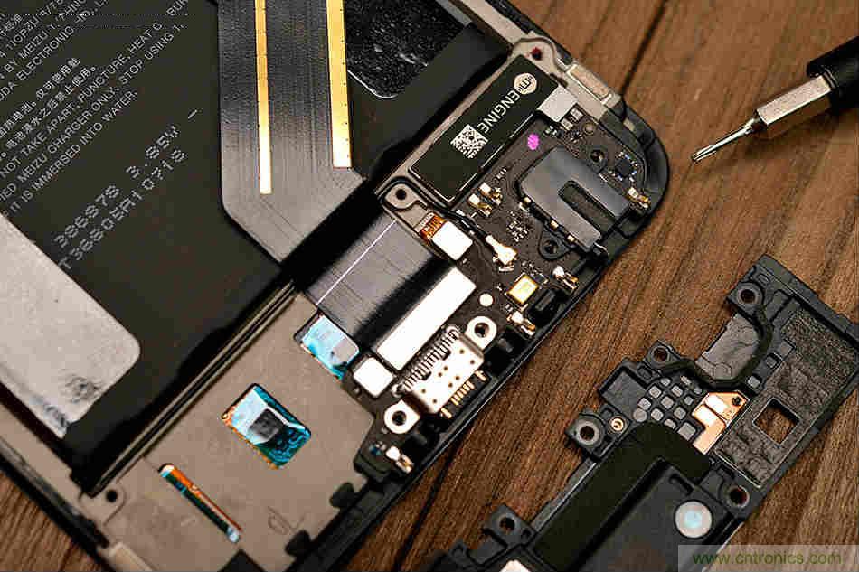 拆解魅族15 Plus：玩轉(zhuǎn)了新概念，但其工藝究竟如何？