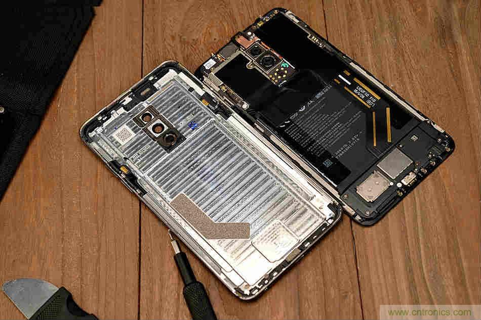 拆解魅族15 Plus：玩轉(zhuǎn)了新概念，但其工藝究竟如何？