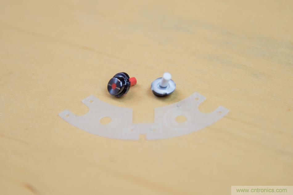 拆解戴森吹風(fēng)機(jī)：近三千元的價格貴在哪？