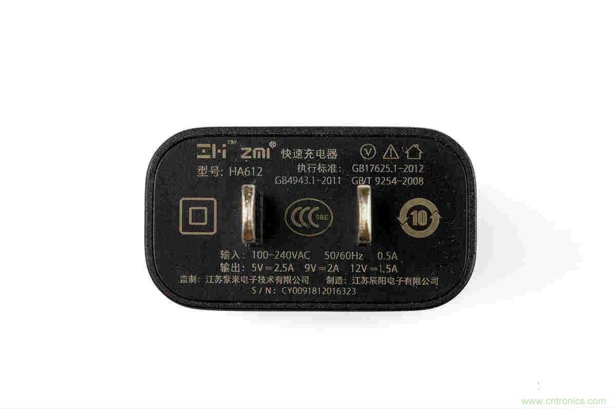 拆解對比：系出同門，小米、紫米無線充電器的差別有多大？