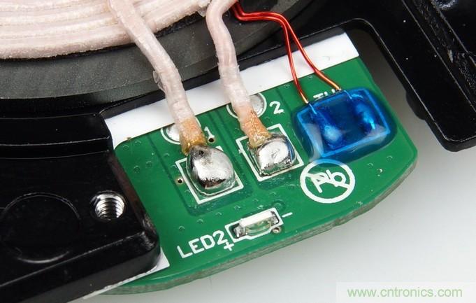 拆解對比：系出同門，小米、紫米無線充電器的差別有多大？