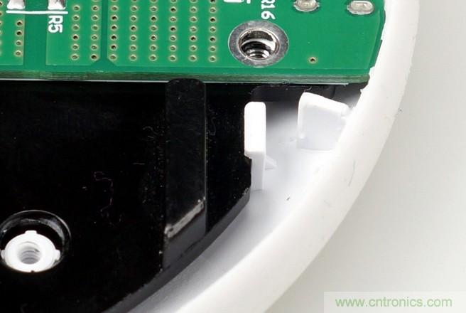 拆解對比：系出同門，小米、紫米無線充電器的差別有多大？