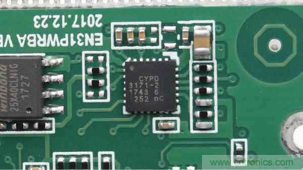 拆解華為保時捷設計快充無線充電器：憑啥能賣699？