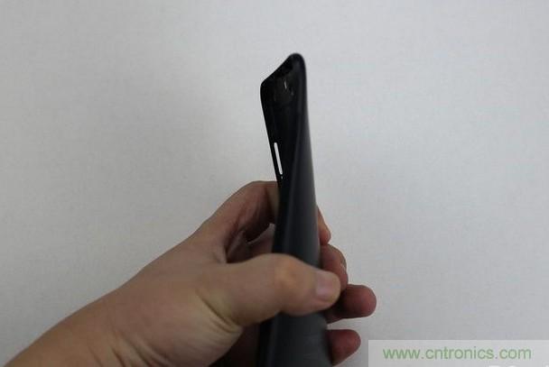 拆解魅藍(lán)6T：百元機(jī)的品質(zhì)就真的低？