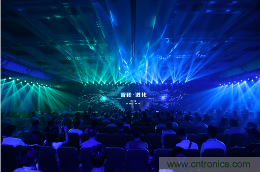 打破認知！ITOO EDGE 5革命性智能中控上市在即，智能引擎如何為住宅注入智能化動力