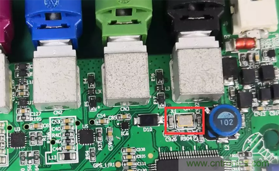 如何通過PCB布局設(shè)計來解決EMC問題？