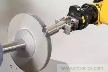 力傳感器在機器人哪些應用中，可以完爆視覺系統(tǒng)？