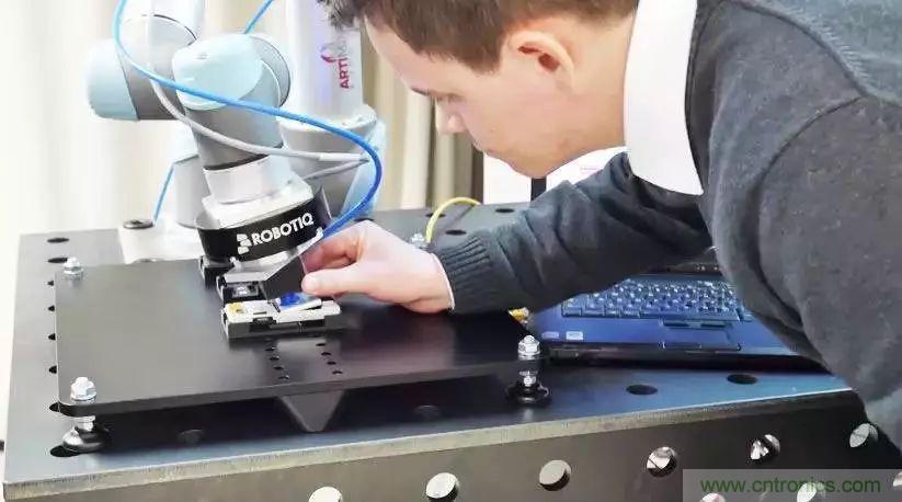 力傳感器在機器人哪些應用中，可以完爆視覺系統(tǒng)？