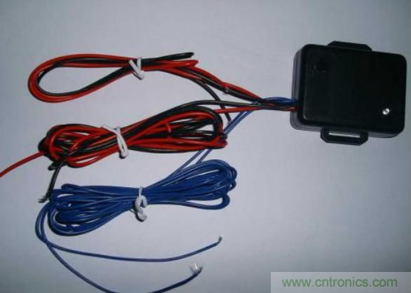 振動(dòng)傳感器的機(jī)電變換原理？主要的分類有哪些？