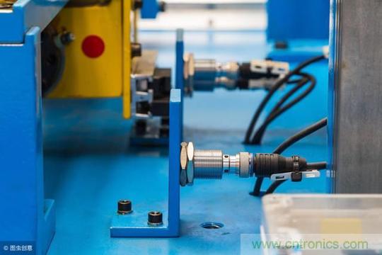 感應(yīng)電容超聲波，你都知道這些傳感器多大區(qū)別嗎？