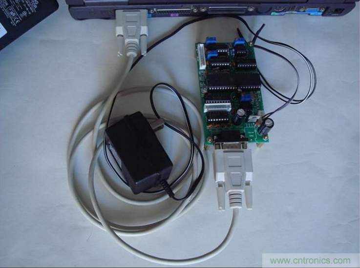 如何使用數(shù)模轉換器？