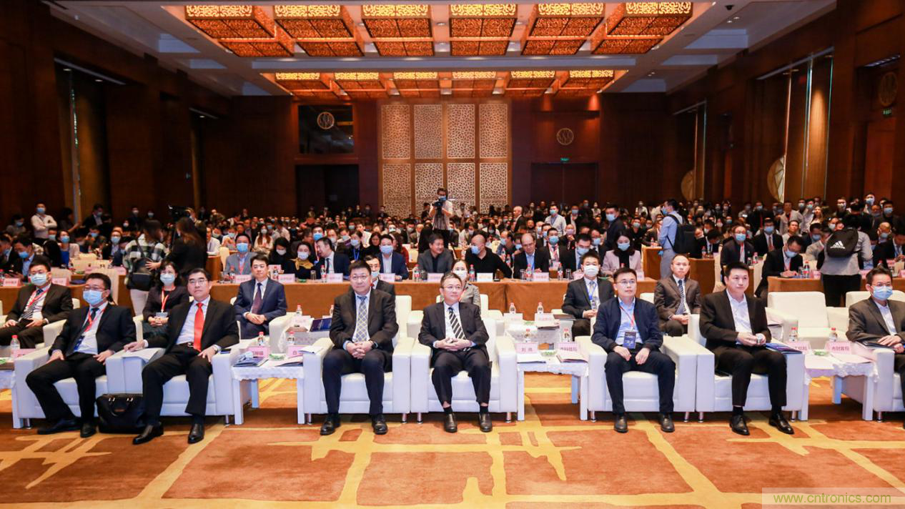 2020年松山湖功能區(qū)投資推介會成功舉辦，攬資350億發(fā)力新經(jīng)濟新產(chǎn)業(yè)