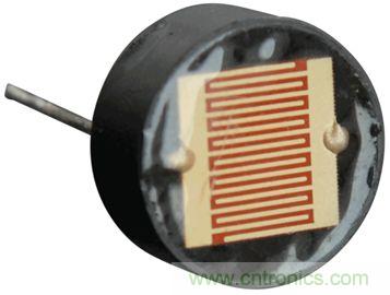 你有沒(méi)有試過(guò)用儀表放大器測(cè)量?jī)蓚€(gè)光源的相對(duì)強(qiáng)度？