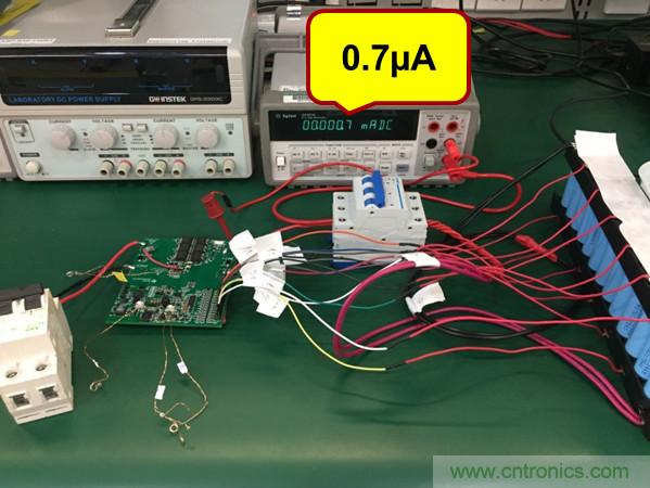 為電動(dòng)自行車(chē)和電動(dòng)摩托車(chē)提供續(xù)航時(shí)間更長(zhǎng)的13S、48V鋰離子電池組