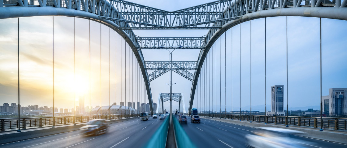 汽車線性穩(wěn)壓器L99VR02J：車載電源設(shè)計的理想之選